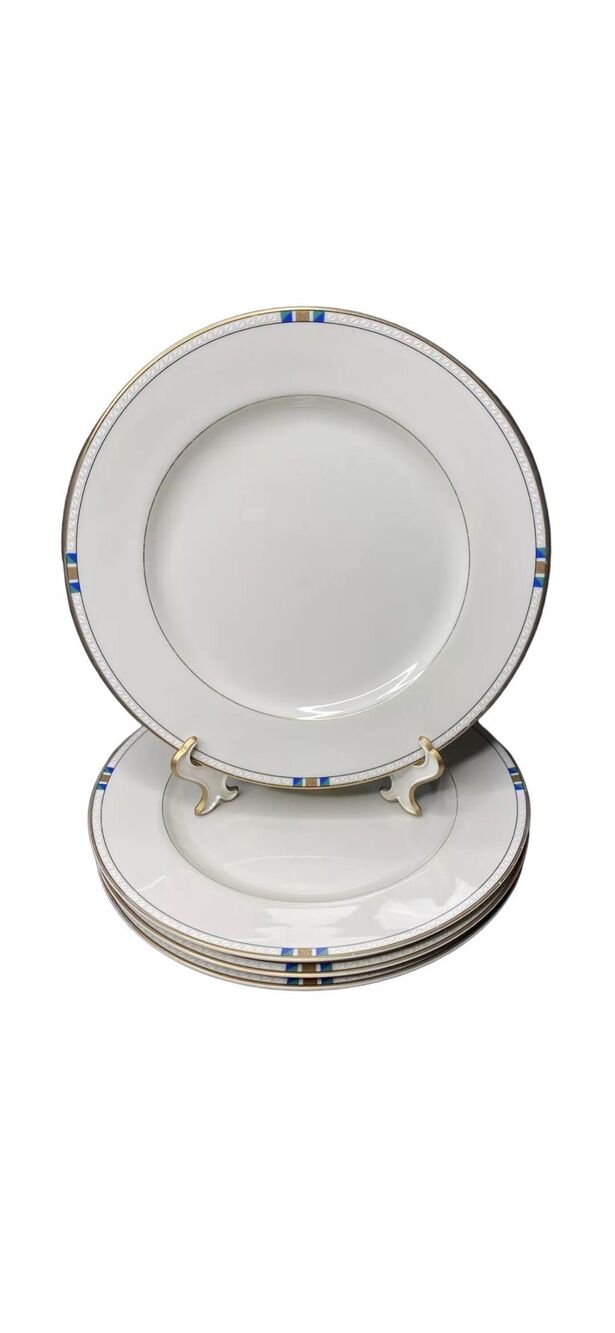 Mikasa Fine China “Estre Radison” Dinner Plates – Set of 4 Made in Japan